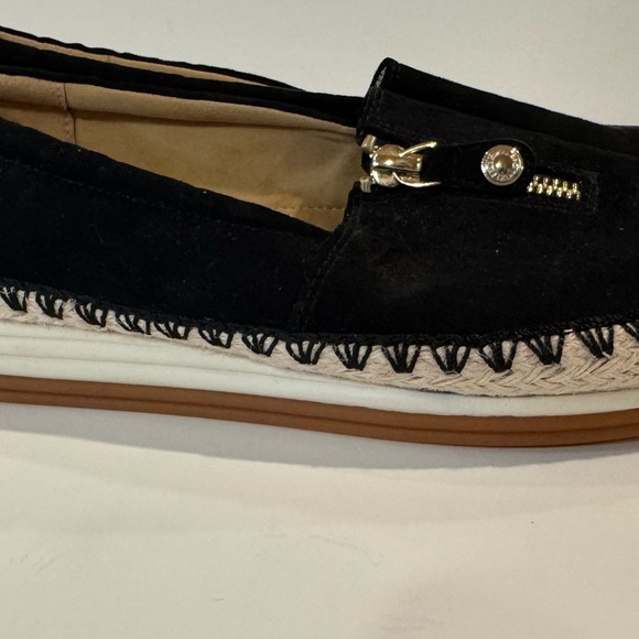 Anne Klein Black and Cream Flats - Picture 6 of 8